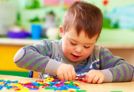 Otizmi Fark Etmek ��in En Belirgin �zellikler